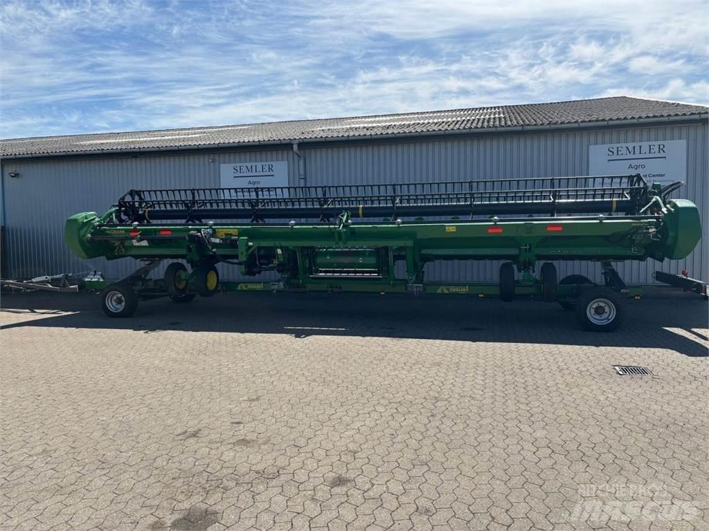 John Deere 735D Harvester Headers