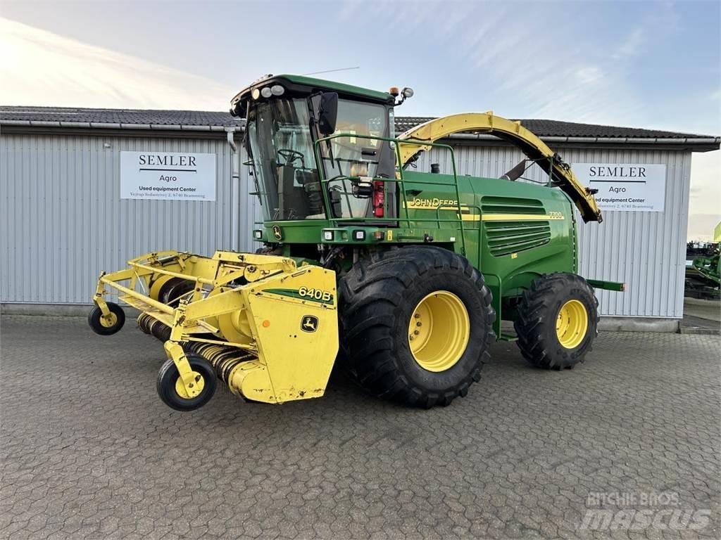 John Deere 7700 Forage Harvester