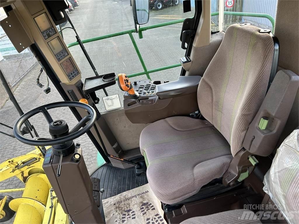 John Deere 7700 Forage Harvester