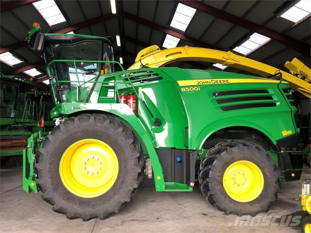 John Deere 8500 Forage Harvester