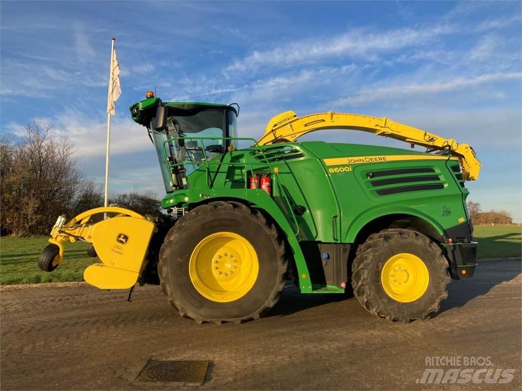 John Deere 8600I Forage Harvester