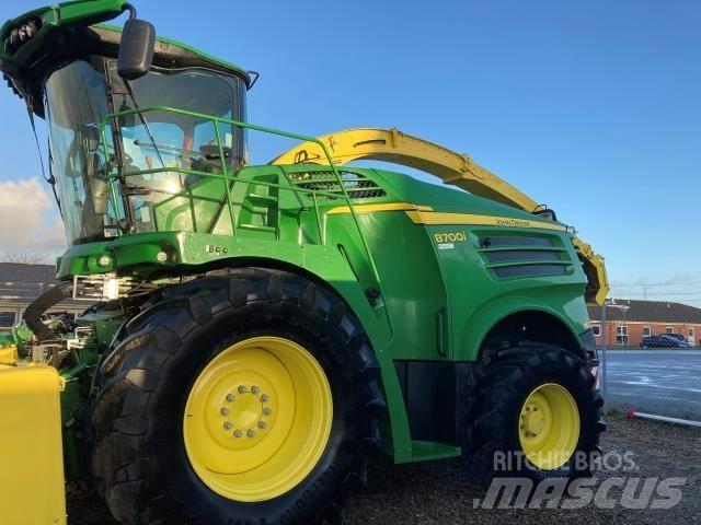 John Deere 8700 Forage Harvester