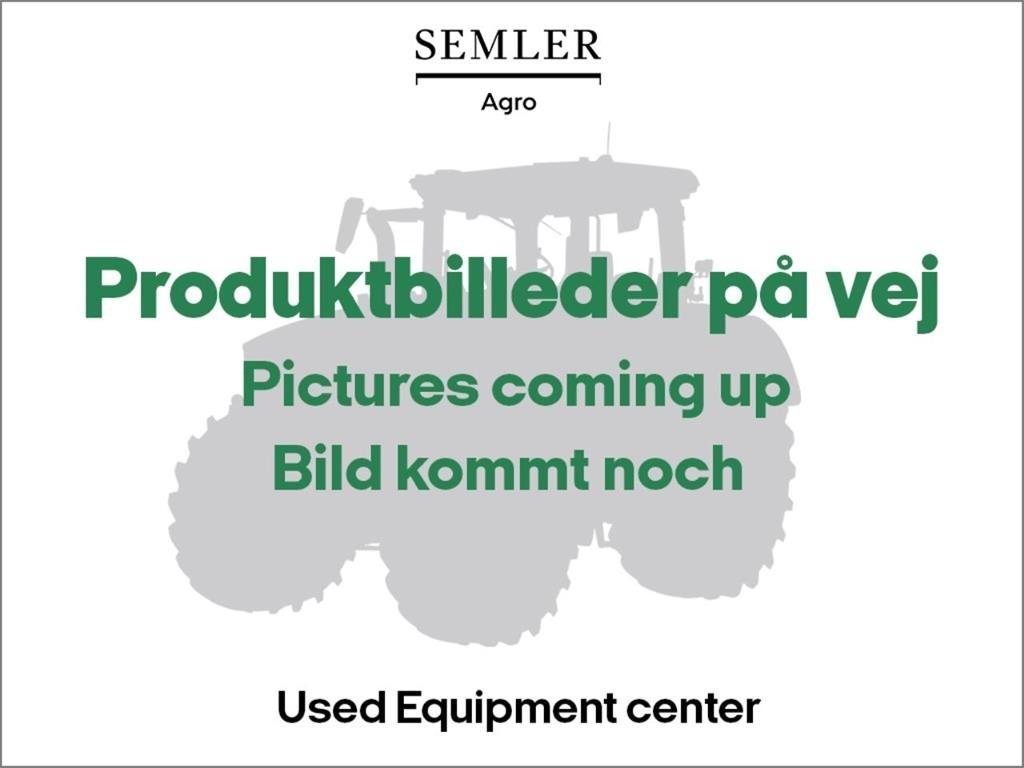 John Deere 9700 Combine Attachments