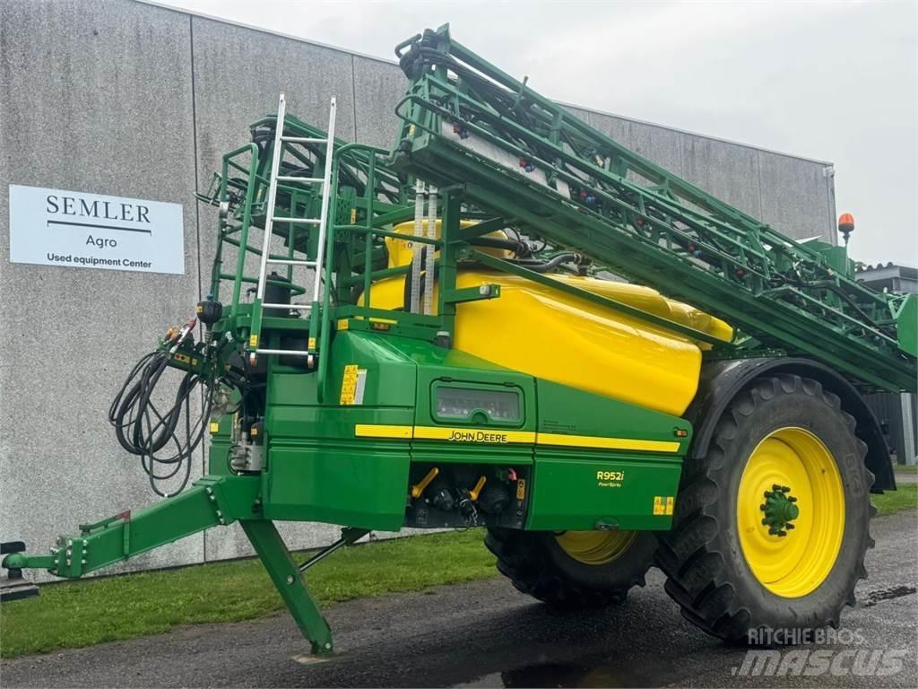 John Deere R952I Trailed sprayers