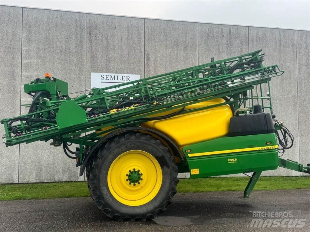 John Deere R952I Trailed sprayers