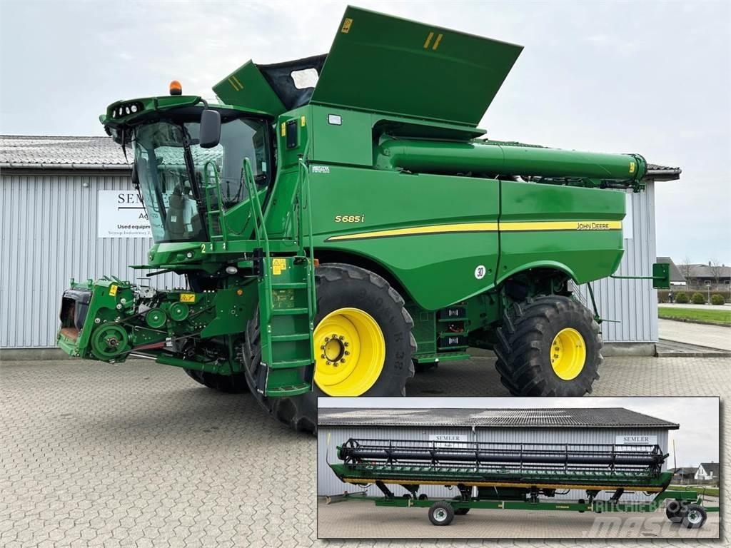 John Deere S685I Combine Harvesters