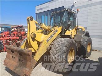 Komatsu W320 Wheel Loaders