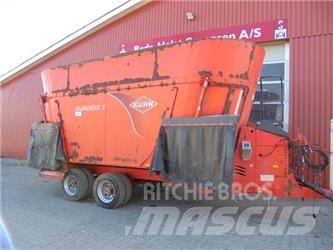 Kuhn 27 M3 Forage wagons