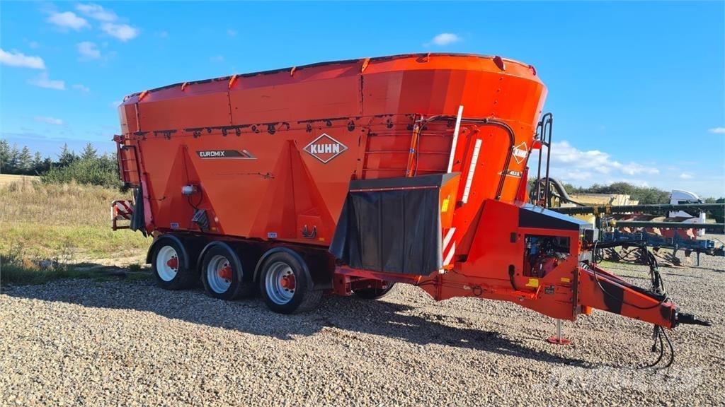 Kuhn 45.3 DL Forage wagons