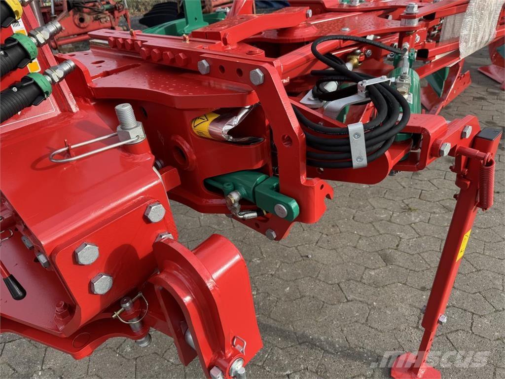 Kverneland 3300S Reversible ploughs