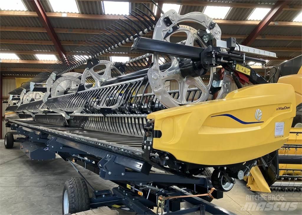 MacDon FD245 Harvester Headers