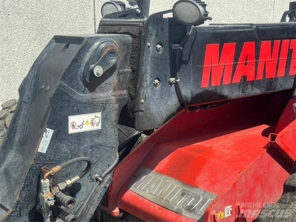 Manitou 741 Telescopic Handlers