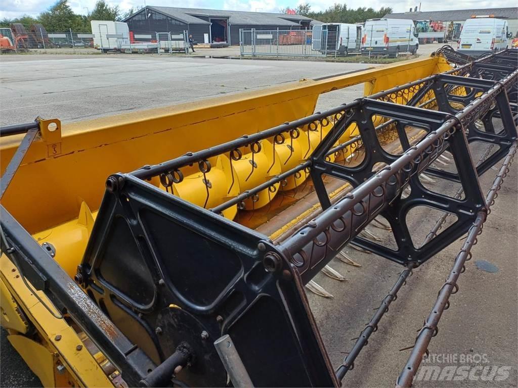 New Holland 30 X Harvester Headers