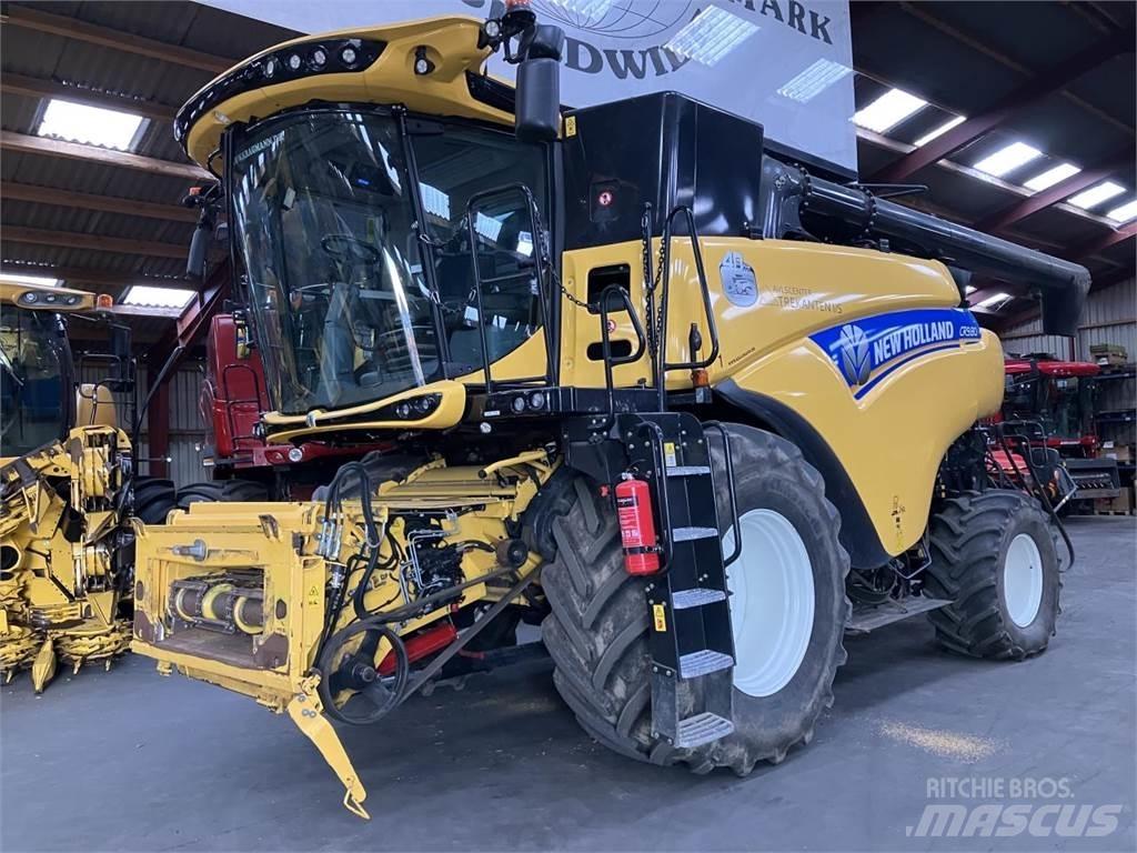 New Holland CR9.80 Combine Harvesters