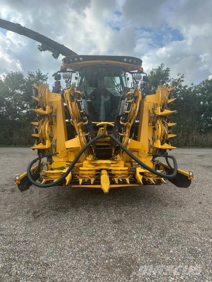 New Holland FR650 Forage Harvester