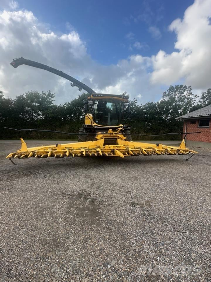 New Holland FR650 Forage Harvester
