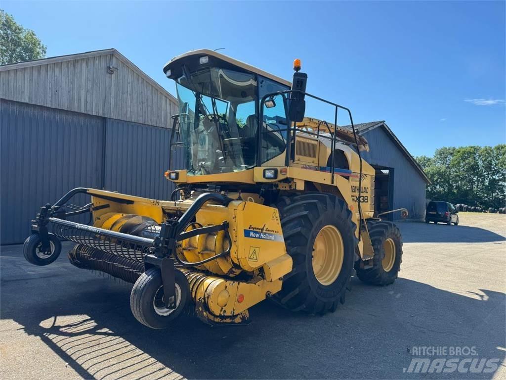 New Holland FX38 Forage Harvester