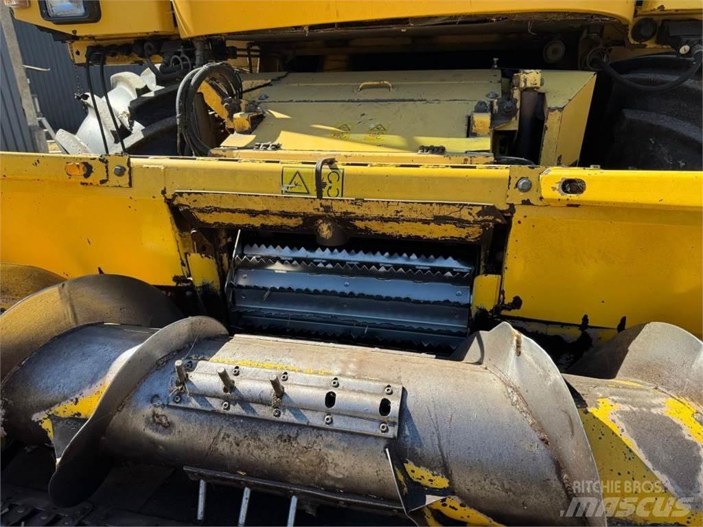 New Holland FX38 Forage Harvester