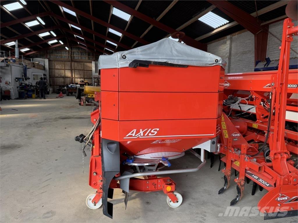 Rauch 30.1W Sprayer fertilizers