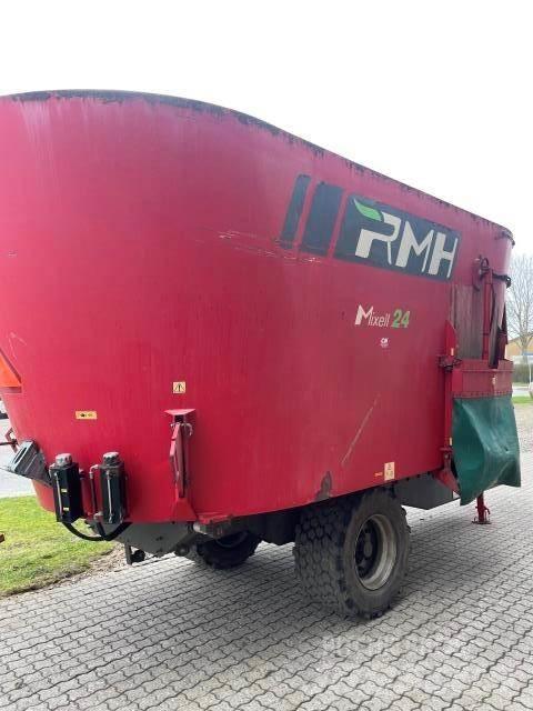 RMH 24 M3 Forage wagons