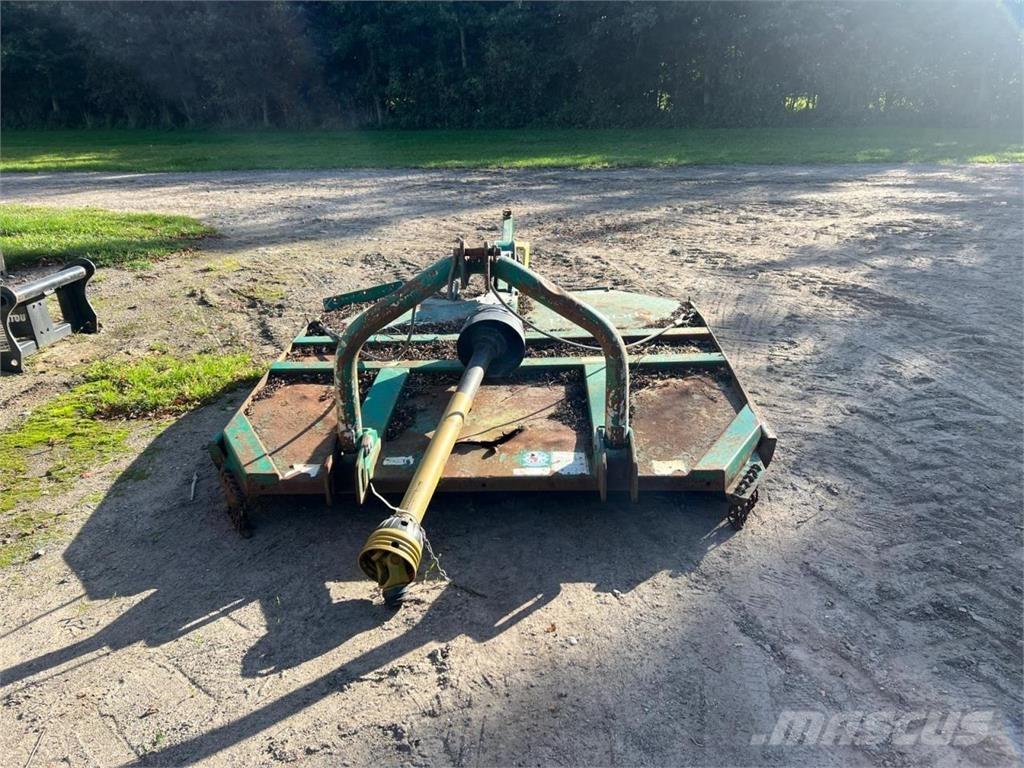 Spearhead 2000-3W Mowers