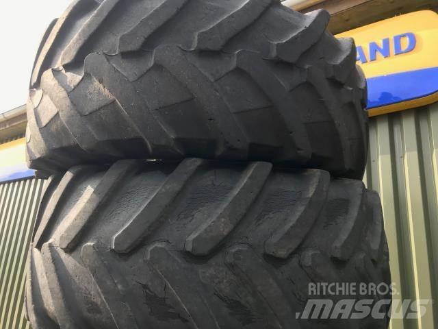 UM 540/65X28 Tires, wheels and rims