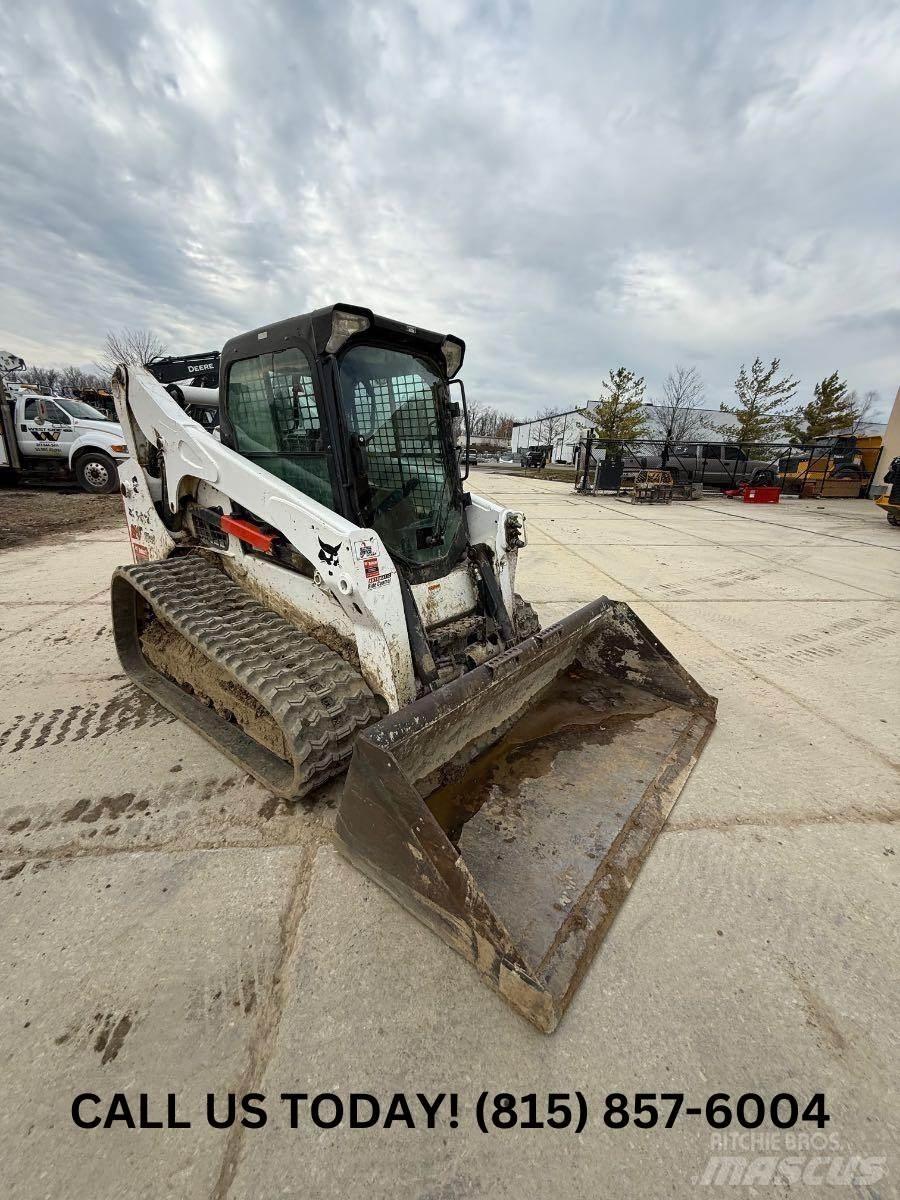 Bobcat T740 Mini Loader