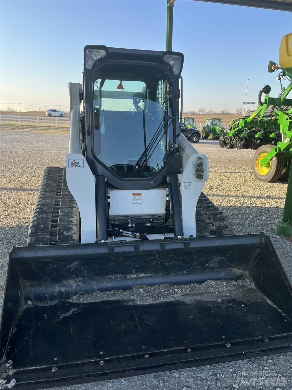 Bobcat T740 Mini Loader