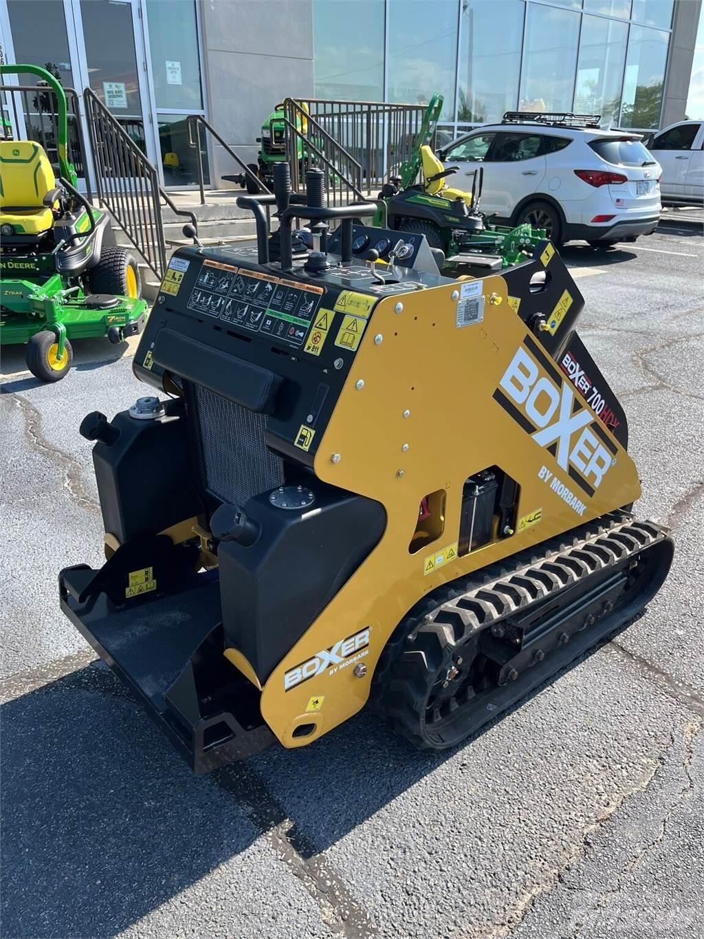 Boxer 700HDX Mini Loader