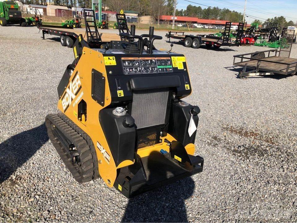 Boxer 700HDX Mini Loader