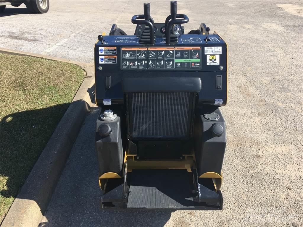 Boxer 700HDX Mini Loader