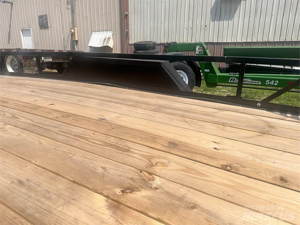  EQ07018RS Utility Trailers
