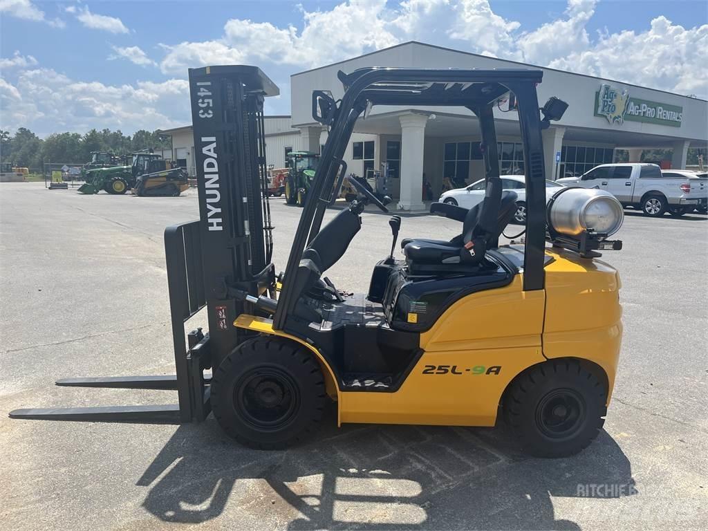 Hyundai 25L-9A Misc Forklifts