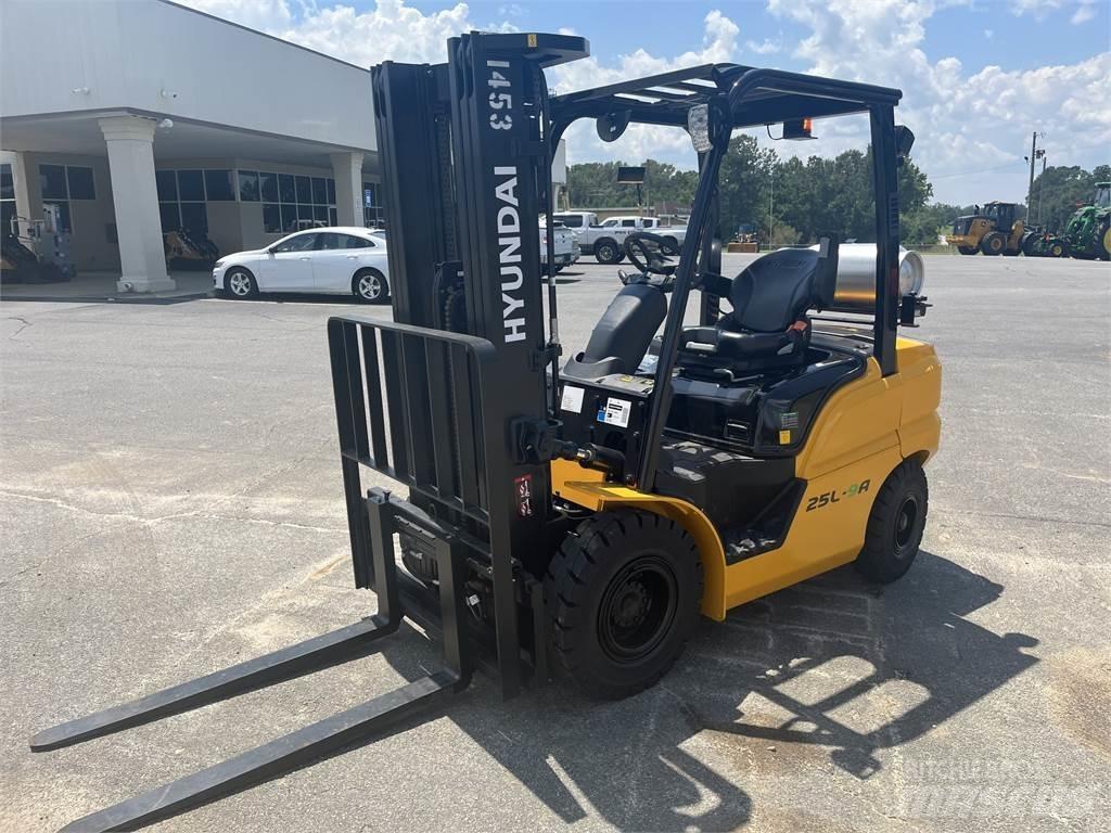Hyundai 25L-9A Misc Forklifts