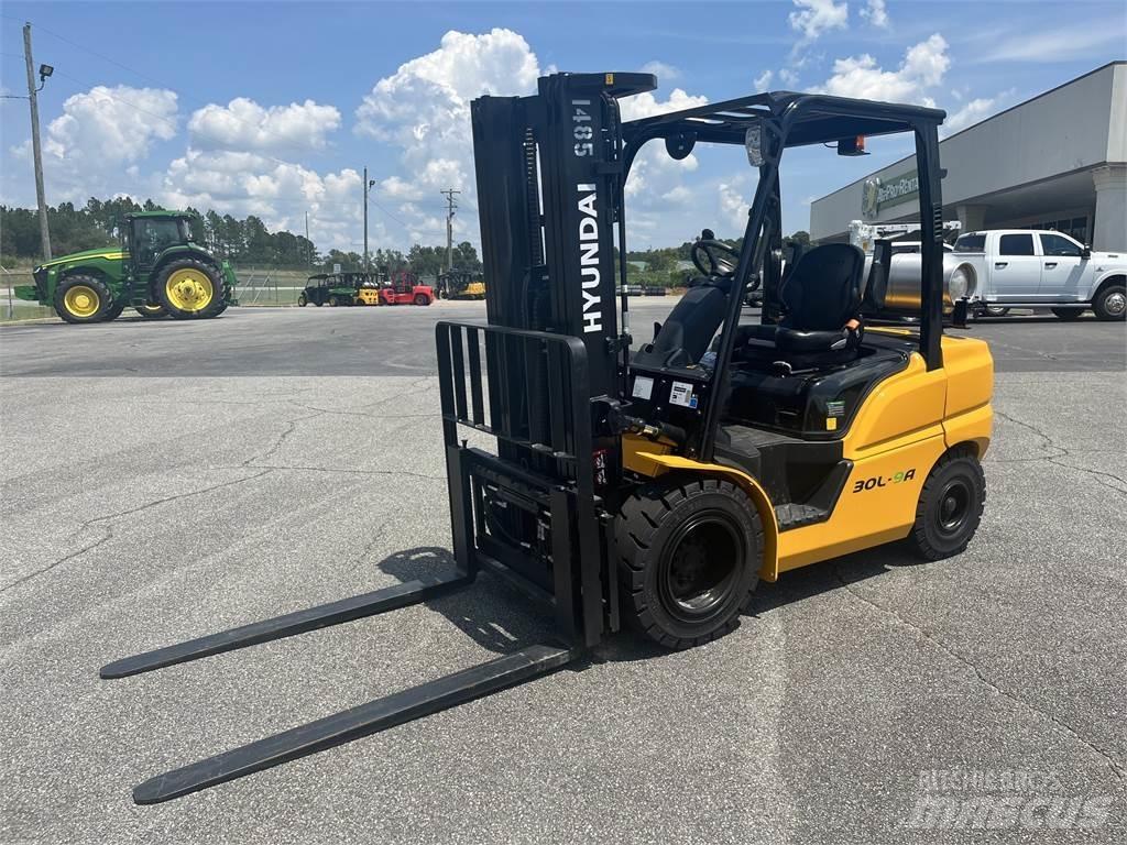 Hyundai 30L-9A Misc Forklifts