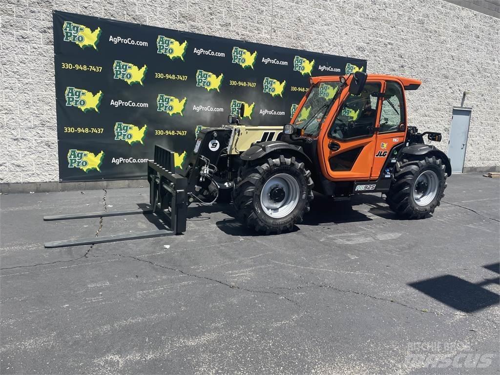 JLG 925 Telescopic Handlers