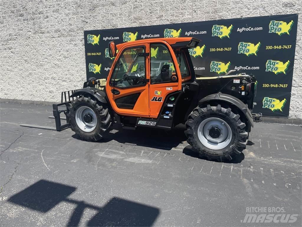 JLG 925 Telescopic Handlers