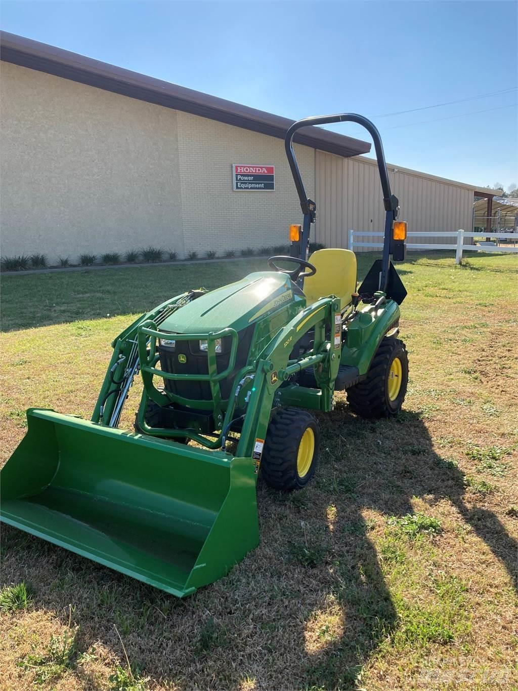 John Deere 1023E Compact tractors