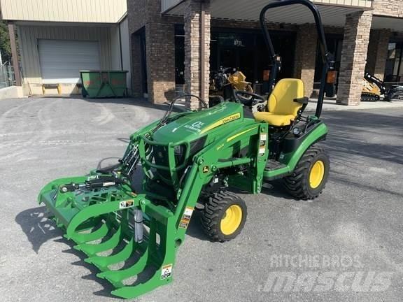 John Deere 1025R Compact tractors
