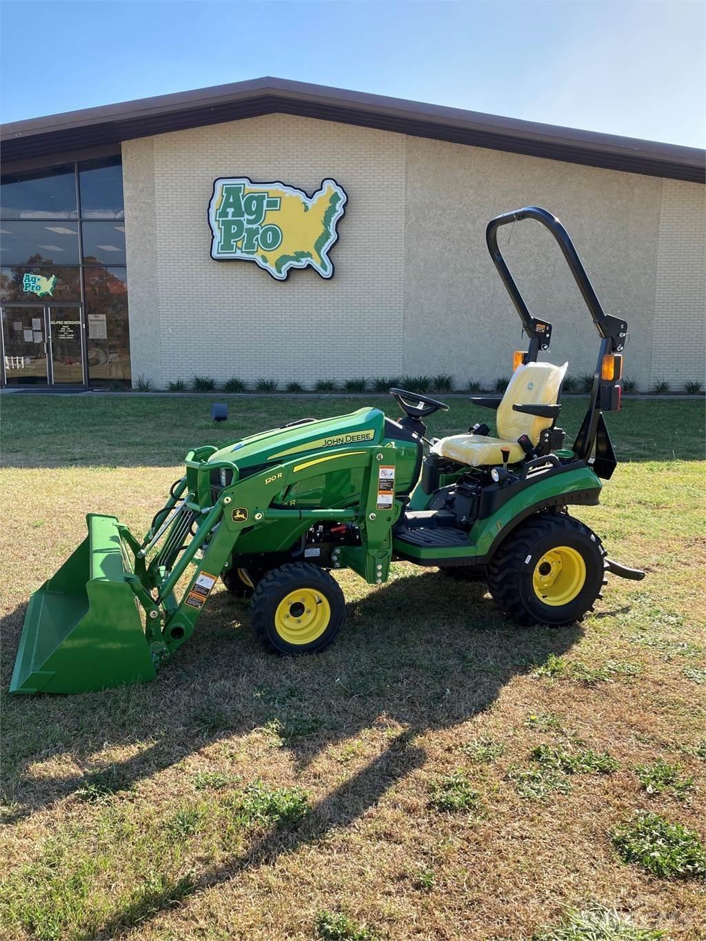 John Deere 1025R Compact tractors