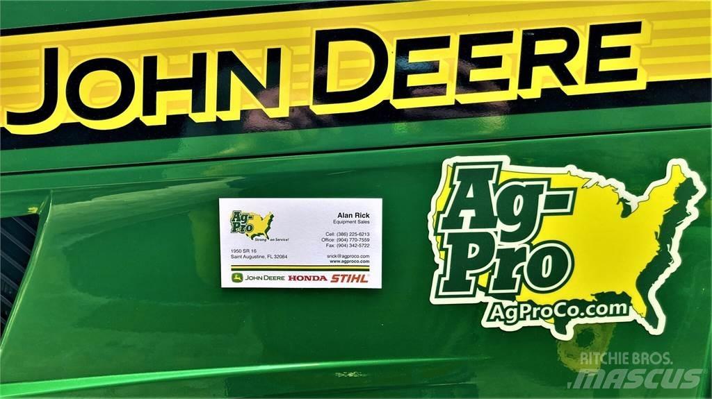 John Deere 1025R Compact tractors