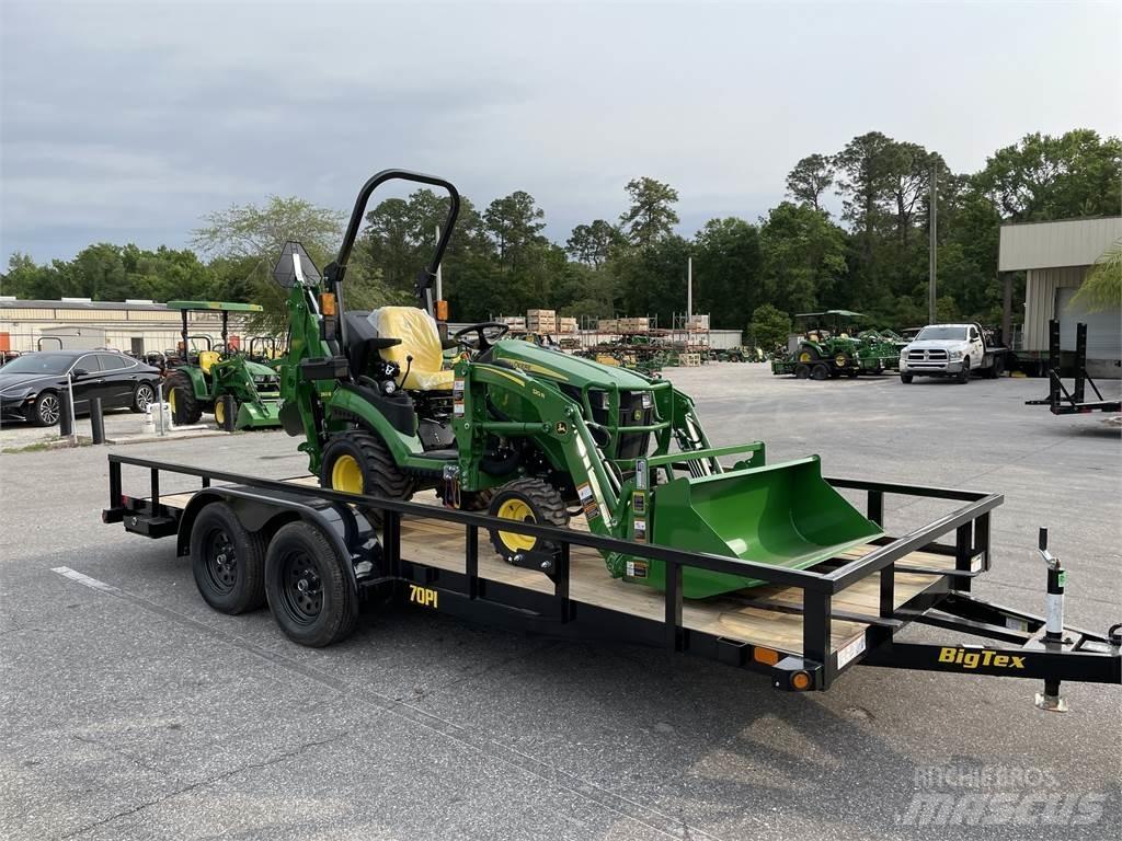John Deere 1025R Compact tractors
