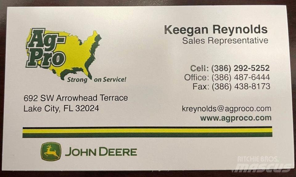 John Deere 1025R Compact tractors