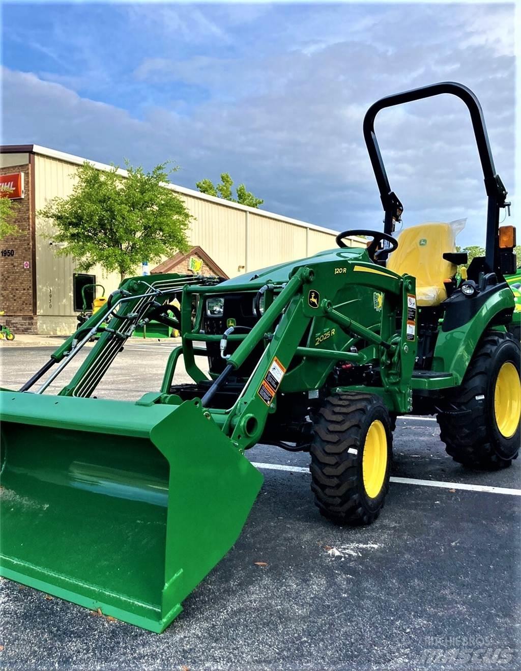 John Deere 2025R Compact tractors
