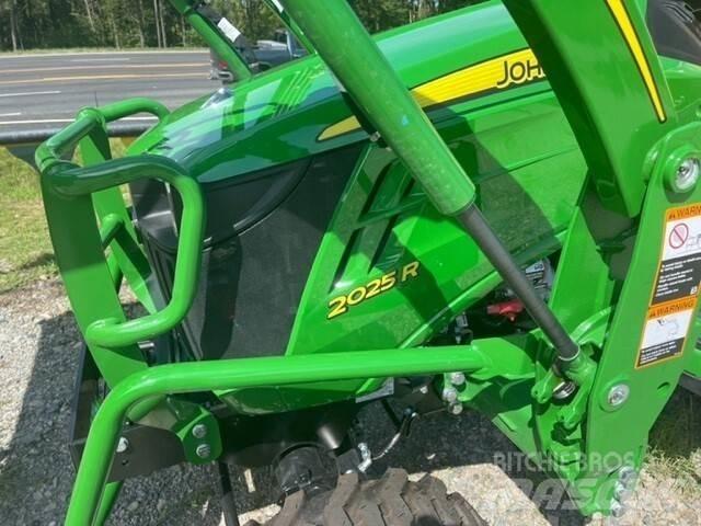 John Deere 2025R Compact tractors