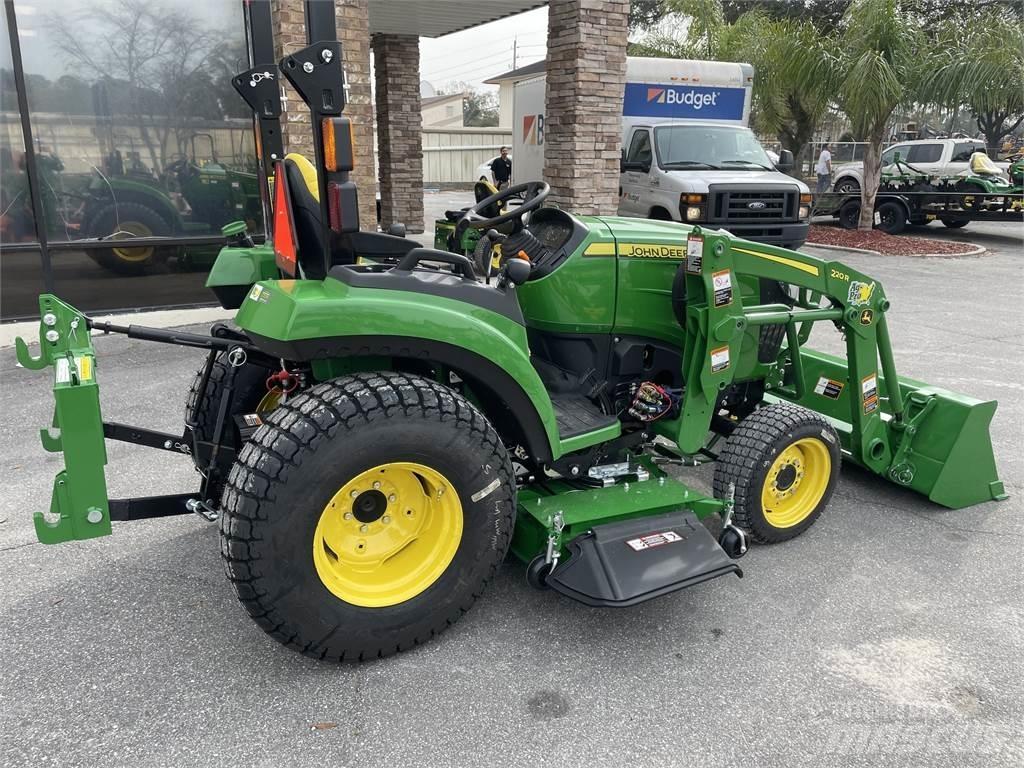 John Deere 2032R Compact tractors