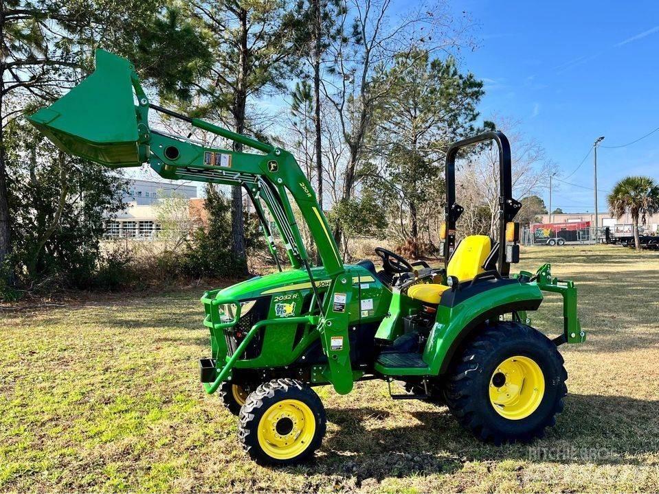 John Deere 2032R Compact tractors