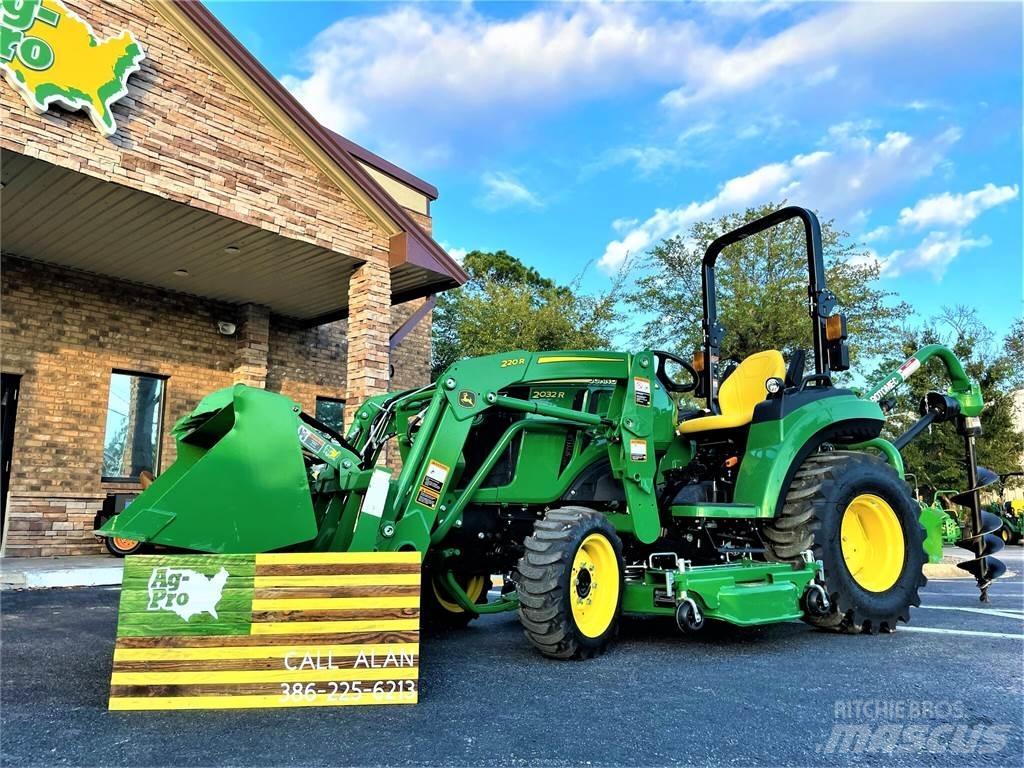 John Deere 2032R Compact tractors