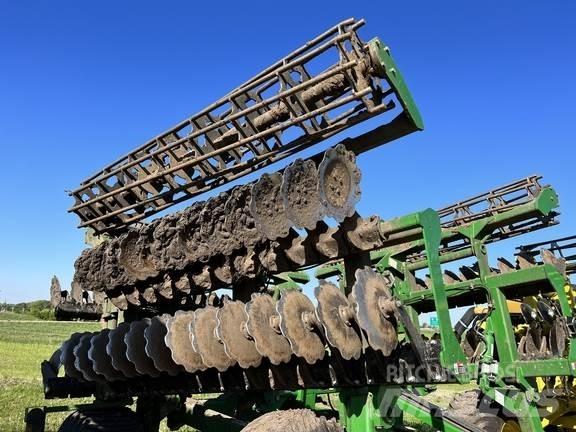 John Deere 2680H Disc Harrows