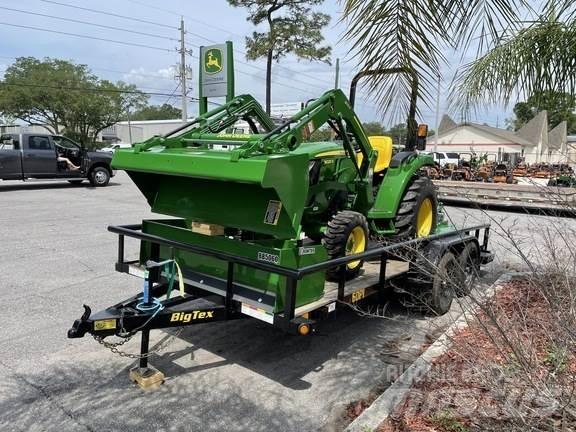 John Deere 3025D Compact tractors